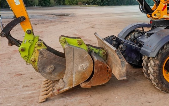 Bucket Blade